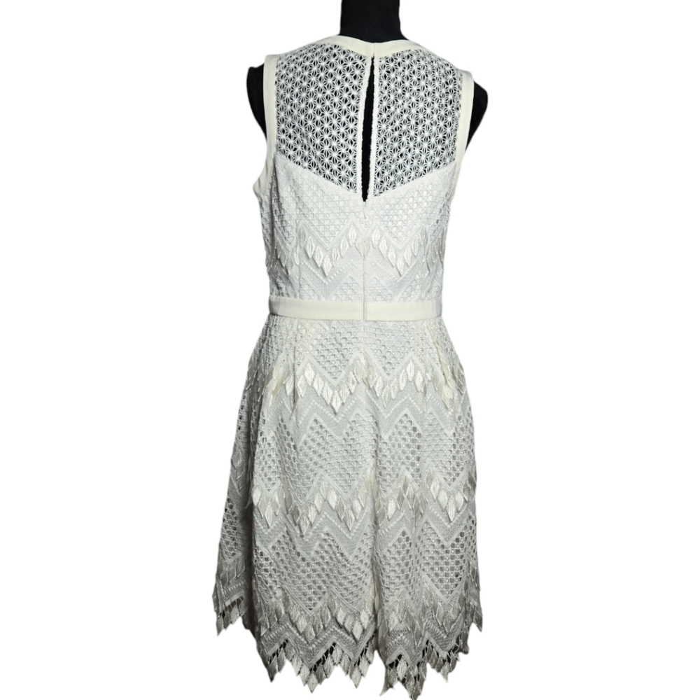 NWT Adelyn Rae White Crochet Dress Size Medium - Picture 8 of 13
